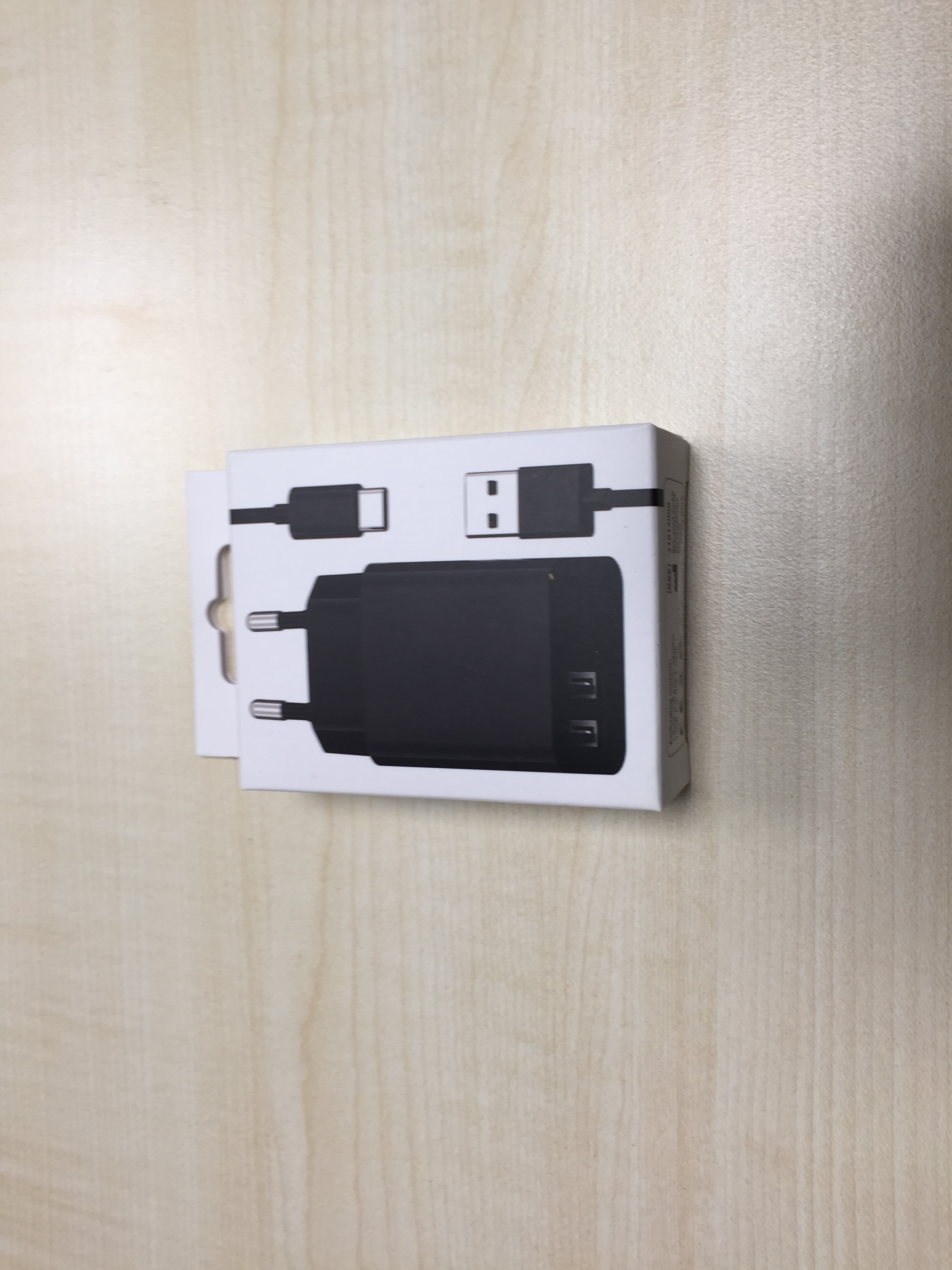 Dual-USB power adapter